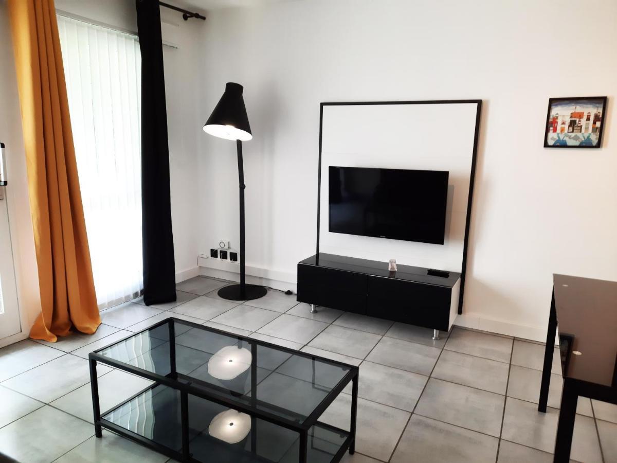 La Poterie - Appartement Avec Balcon Et Parking Prive Кемпер Екстер'єр фото